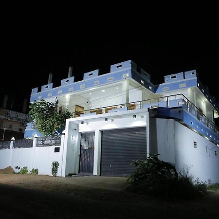 Birunthavanam Vavuniya Buitenkant foto