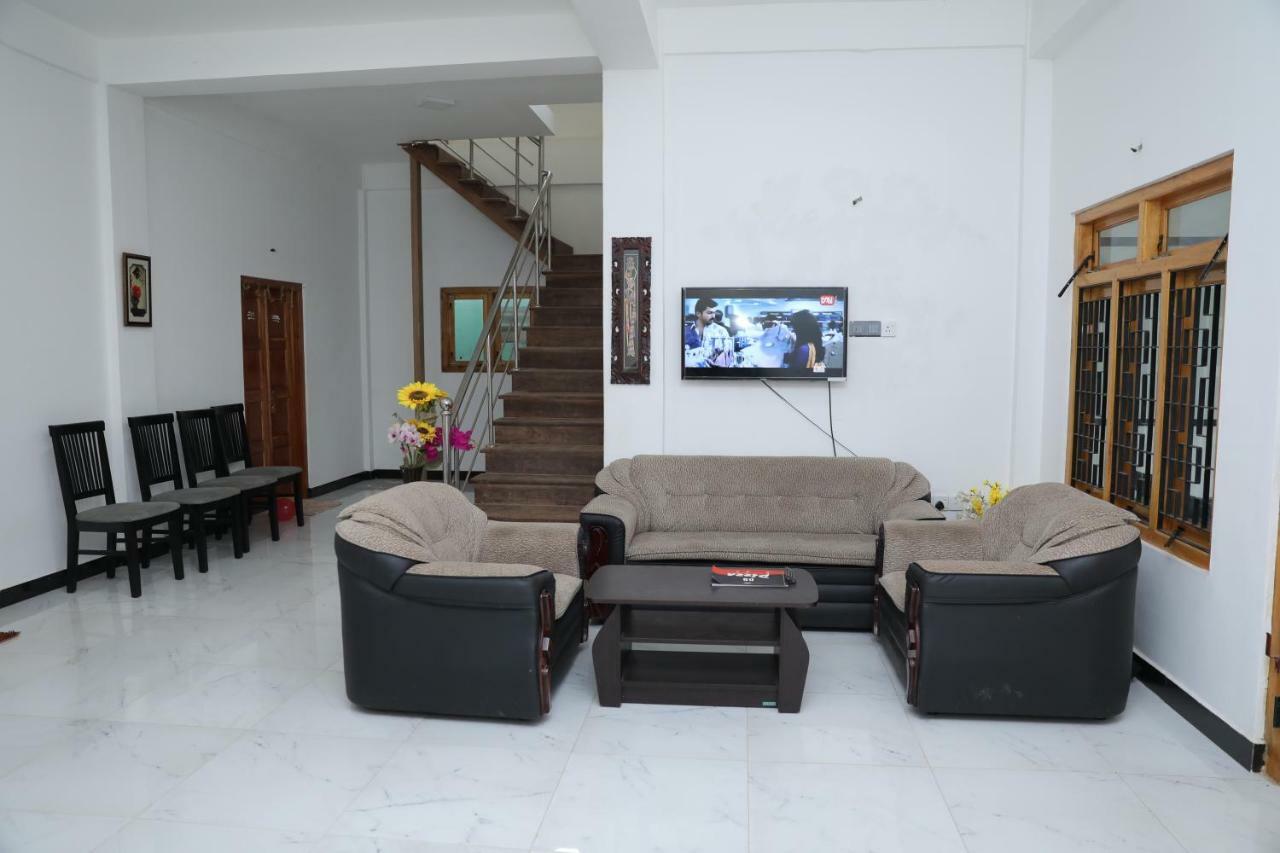Birunthavanam Vavuniya Buitenkant foto
