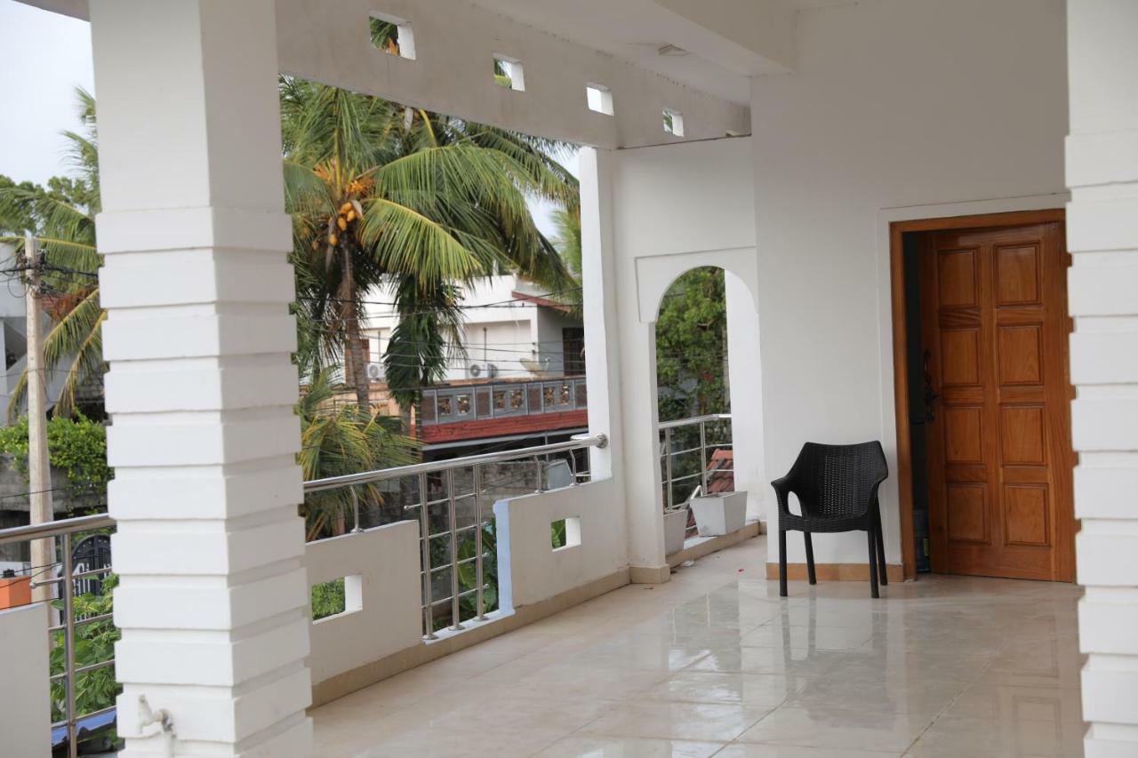 Birunthavanam Vavuniya Buitenkant foto