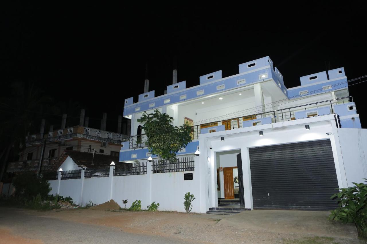 Birunthavanam Vavuniya Buitenkant foto
